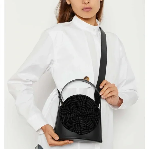 Destree BLACK LEATHER BAG WITH PASSEMENTERIE DETAIL - Picture 2 of 7